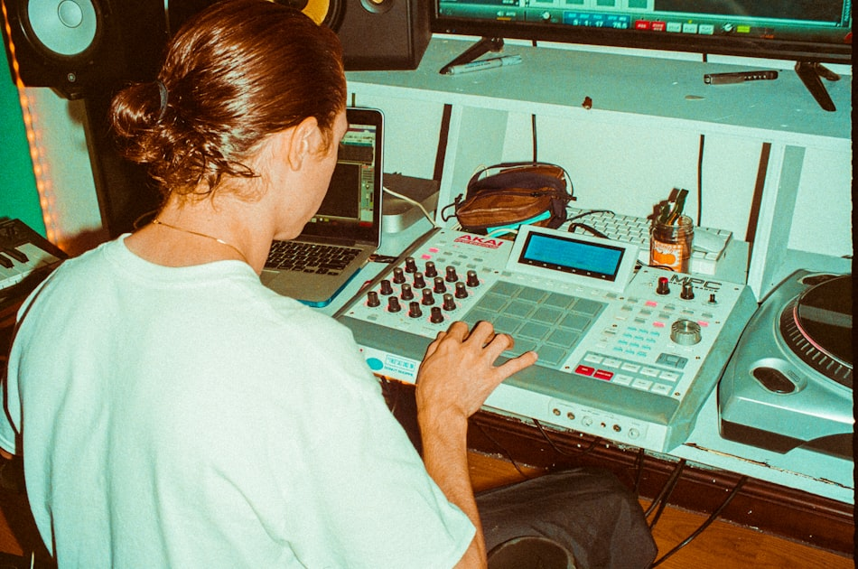 The Music Composition of Mister Mixup